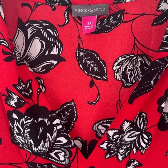 Vince Camuto Red and Black Floral Blouse 3X Sleeveless Chiffon Flowy V-Neck - Picture 12 of 13